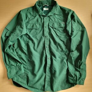 Columbia Men's Forest Green Shirt Medium